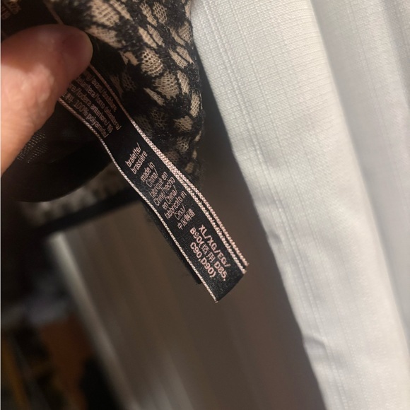 Victorias Secret - Black Lace Bralette RN54867 / CA23226 - SIZE XL - Picture 7 of 10